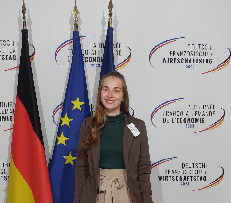 Sarah Heier 3 Sarah Heier 3