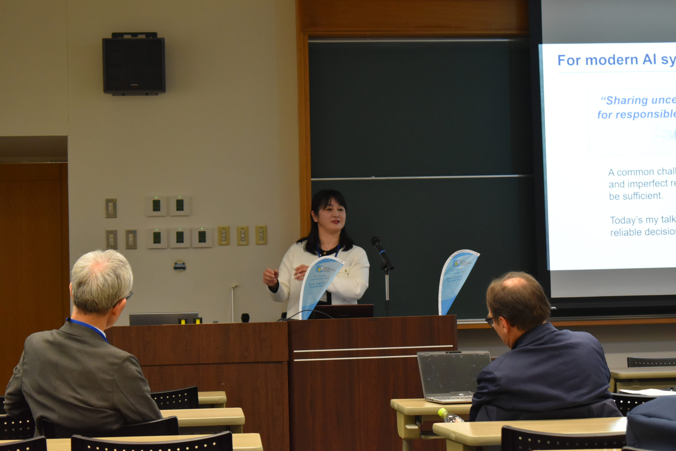 Yuko Araki, Informationswissenschaftlerin an der Tohoku University, gibt einen thematischen Input zur statistischen Modellierung strukturierter Daten