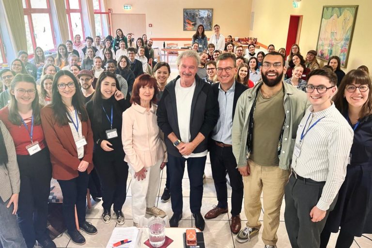 Gruppenfoto des DFH-Meet-ups 2026