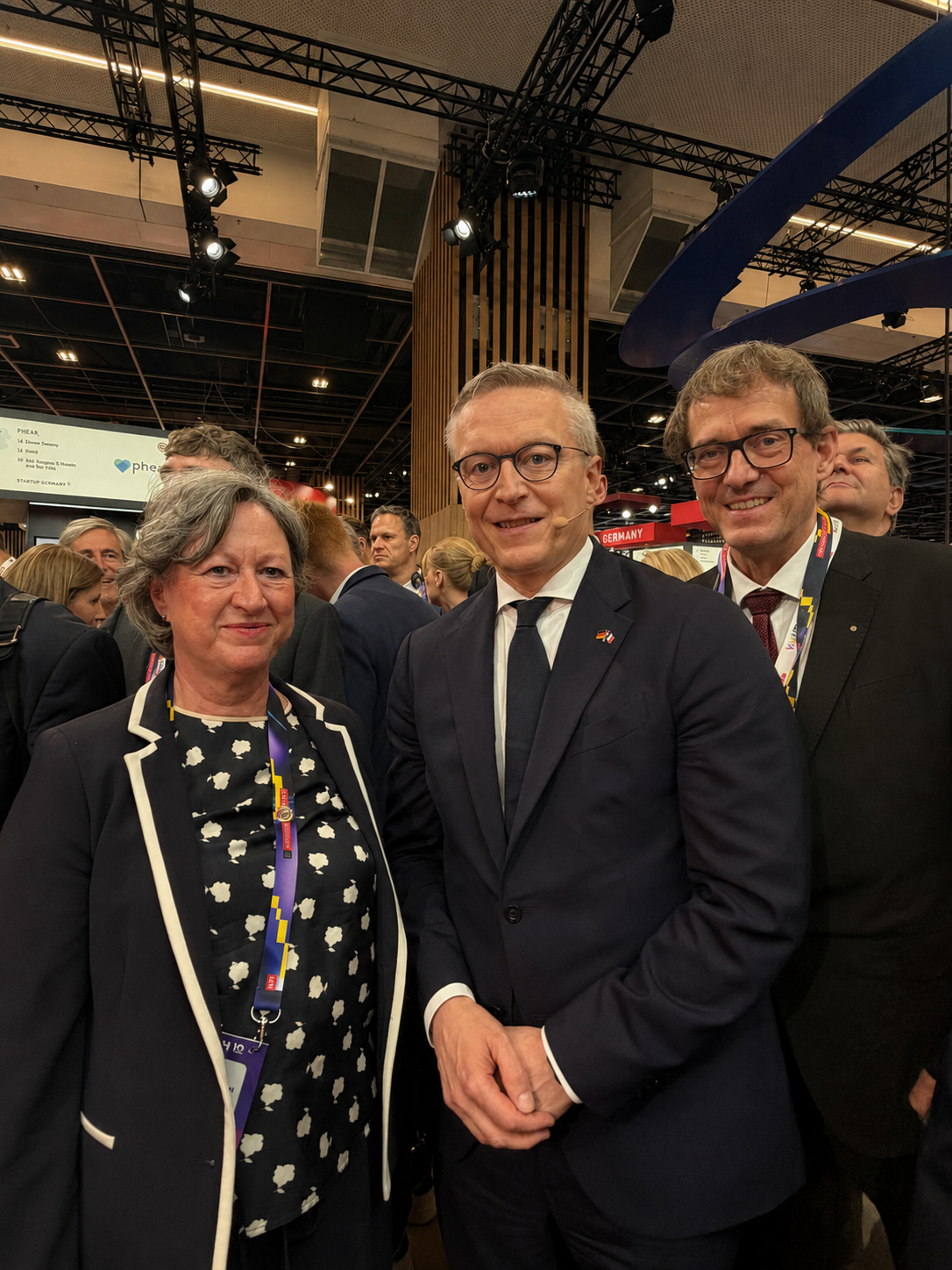 V. l. n. r.: Andrea von Hülsen-Esch, Karsten Wildberger und Stefan Pickl © DFH-UFA