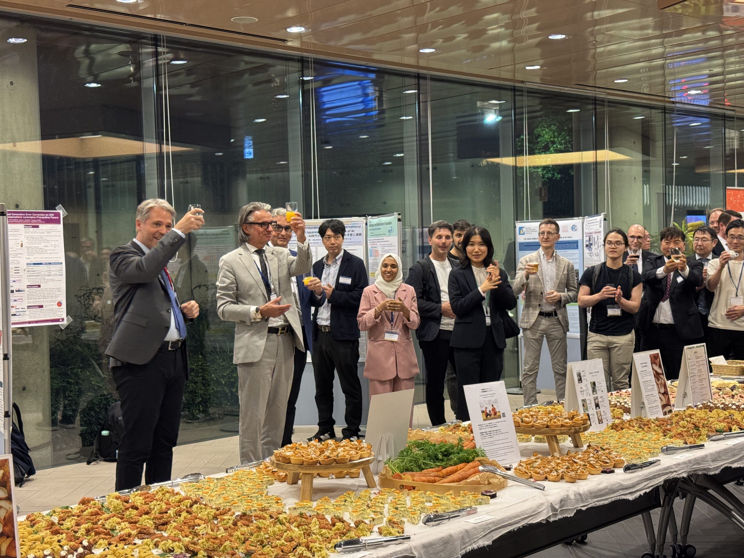 Gute Laune beim abendlichen Networking-Empfang © DWIH Tokyo Gute Laune beim abendlichen Networking-Empfang © DWIH Tokyo