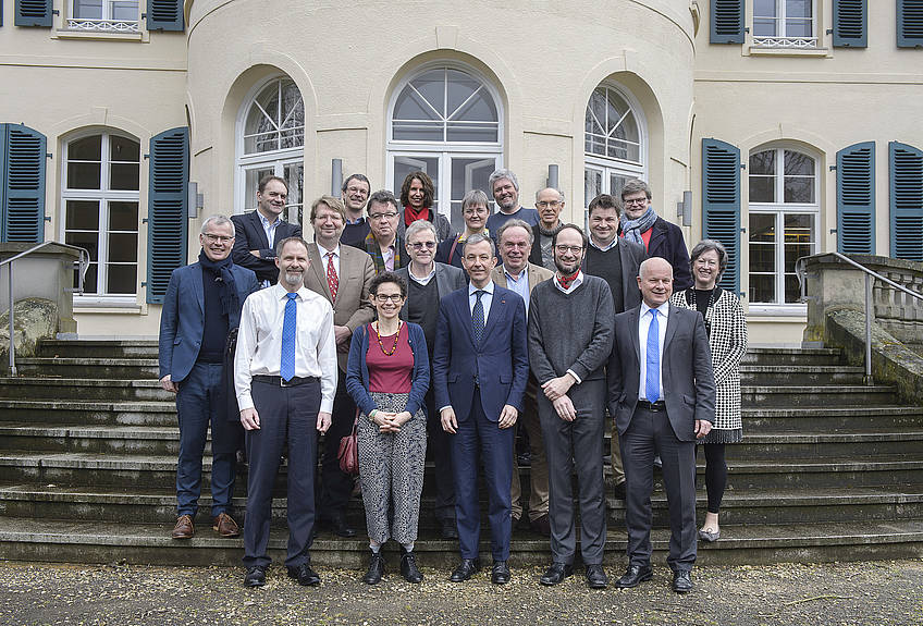 Deutsch-Französische Hochschule Deutsch-Französische Hochschule
